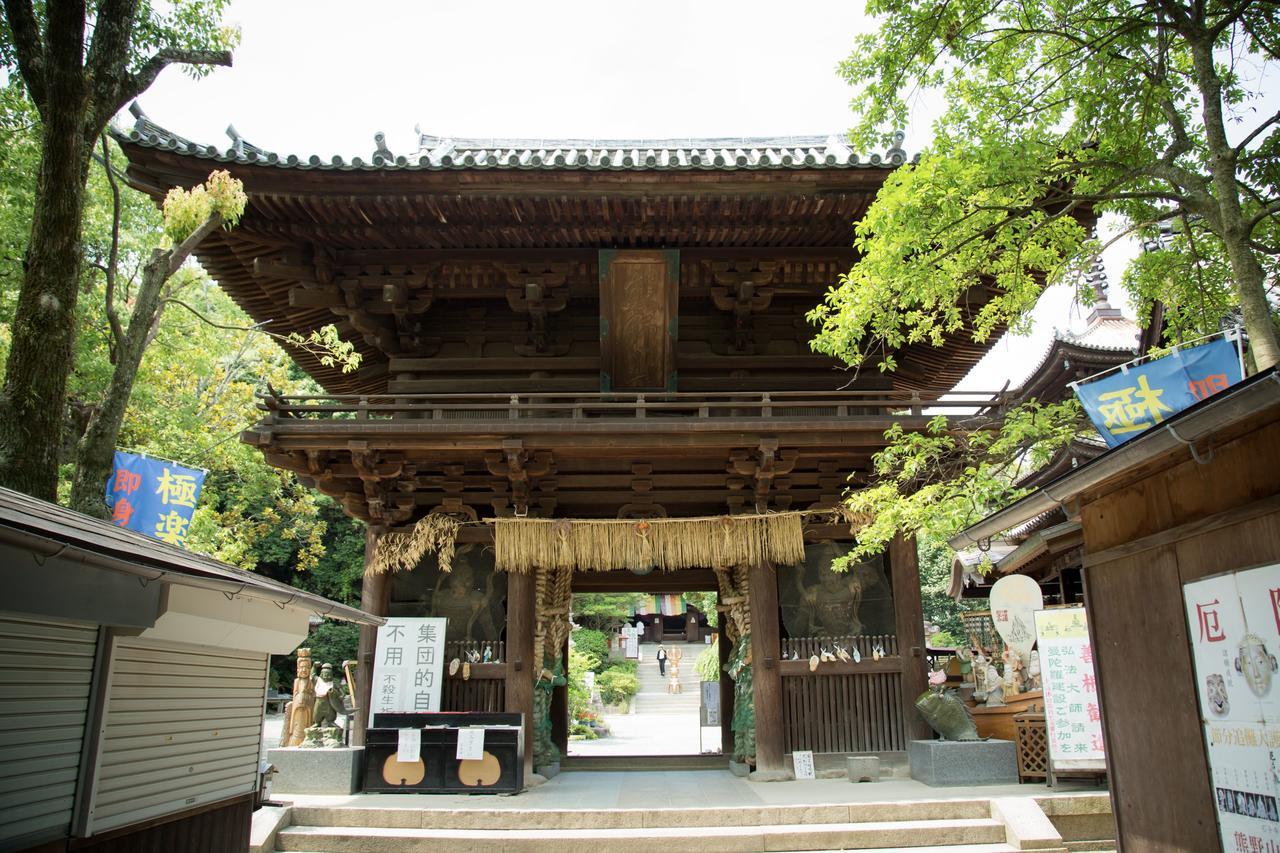 Guest House DOUGO-YADO Matsuyama  Extérieur photo